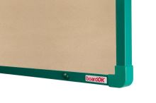 Textilní tabule boardOK béžová zelený rám 120x90cm